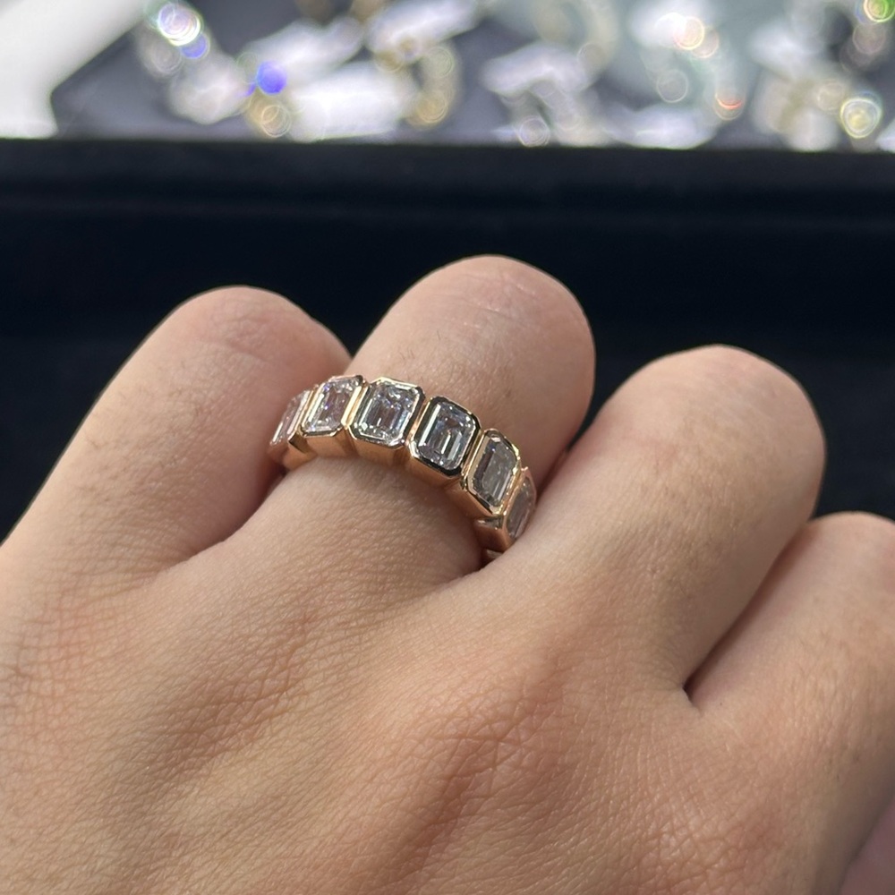 Elegant Rose Gold Women's Ring